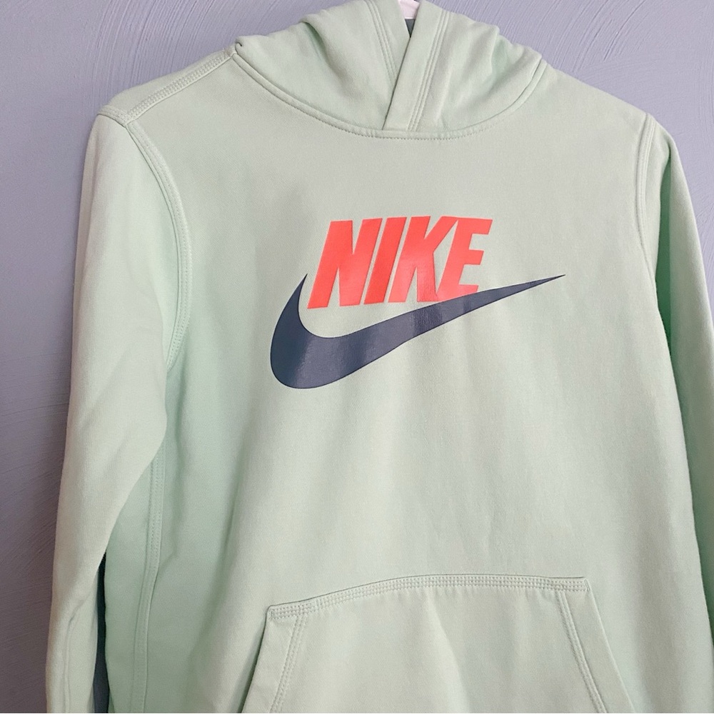 nike hoodie